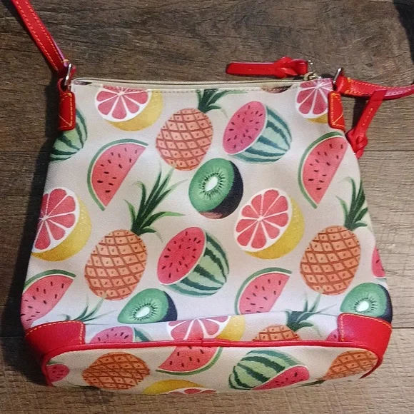 Dooney & Bourke Fruit print Bag πππ - Picture 4 of 14